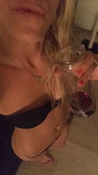 Public Photo of DollysexyBlonde