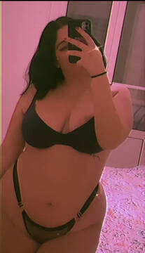 Public Photo of Minapeach93