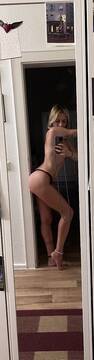 Public Photo of Lizzy_Sexydream